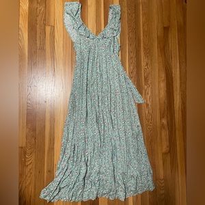 Sage floral maxi dress Altar’d State size S